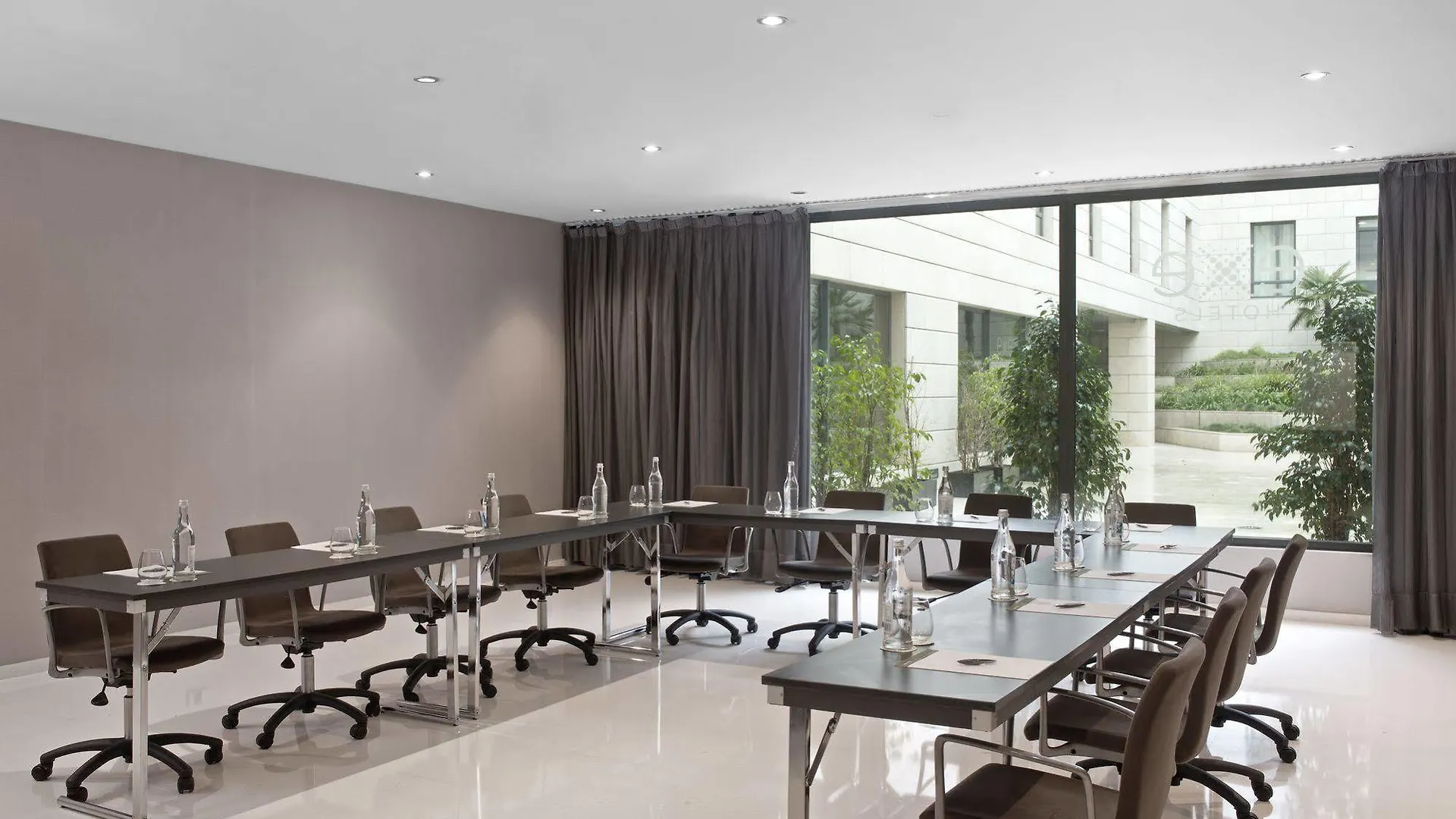 Eurostars Lisboa Parque Hotel 4*, Lisbon